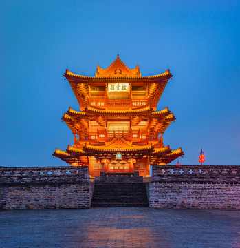 肇慶披云樓夜色