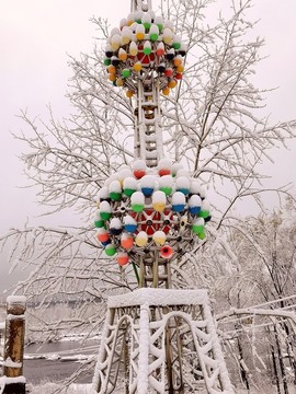 春天的雪掛