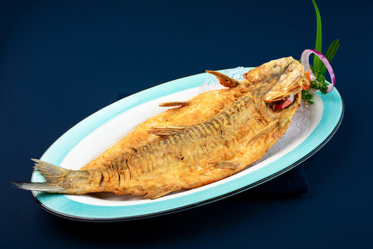 香炸長江白魚高清圖