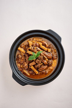 鴨肉煲