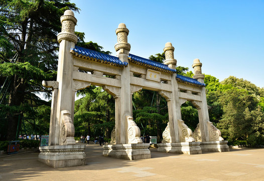 博愛牌坊
