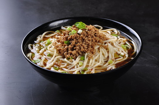 蔥香臊子湯面