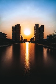 東城暮顏