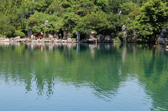 濟南五龍?zhí)豆珗@風景區(qū)