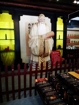 孔子塑像