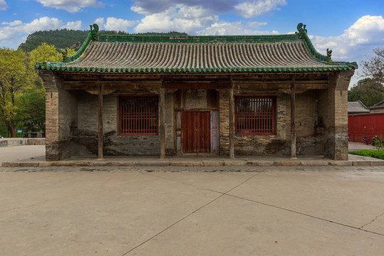 中國(guó)山西太原竇大夫祠戲臺(tái)