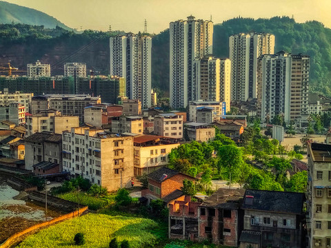 古城觀景臺(tái)瞭望滎經(jīng)縣城風(fēng)光