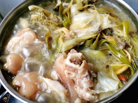 霸王花霸王鞭燉豬腳