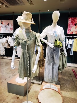 服裝展示