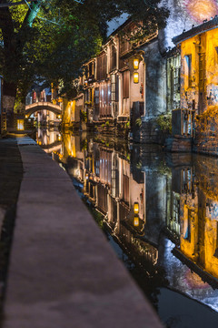江蘇周莊古鎮(zhèn)夜景風(fēng)光