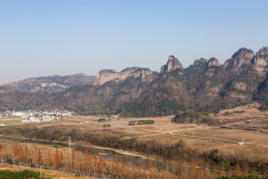 新昌穿巖十九峰