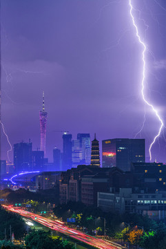 閃電雷電廣州