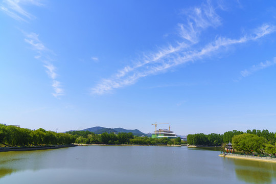 碧水藍(lán)天