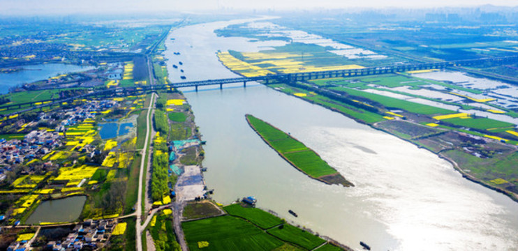 航拍淮南淮河大橋