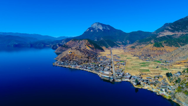 瀘沽湖旅游