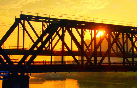 鐵橋