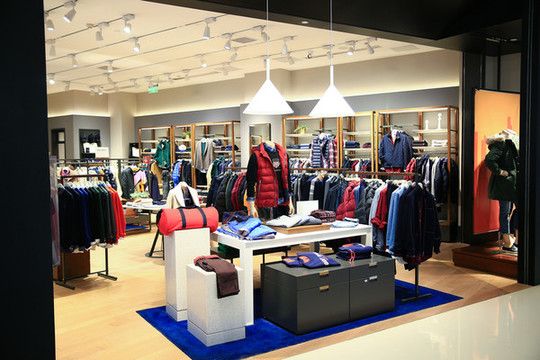 休閑運(yùn)動服裝店