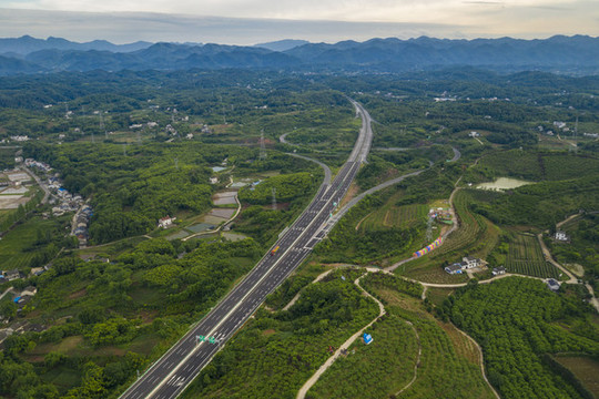 高速公路航拍