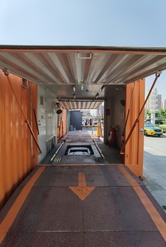 電動汽車換電站
