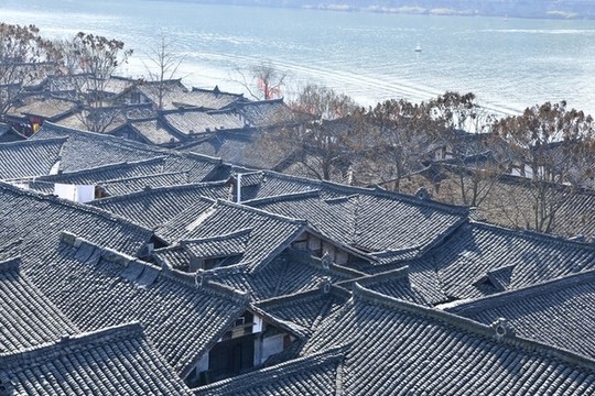 青瓦房