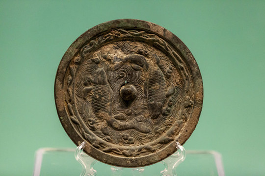 金代雙魚紋鏡