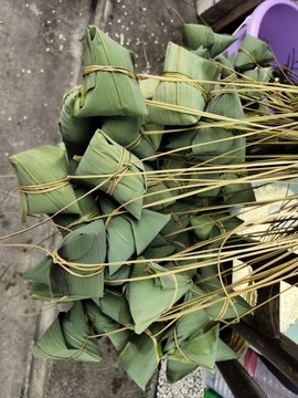 包粽子