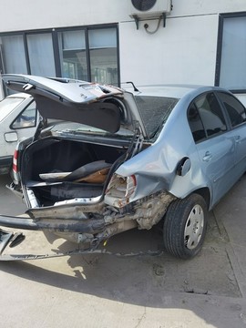 交通肇事車輛