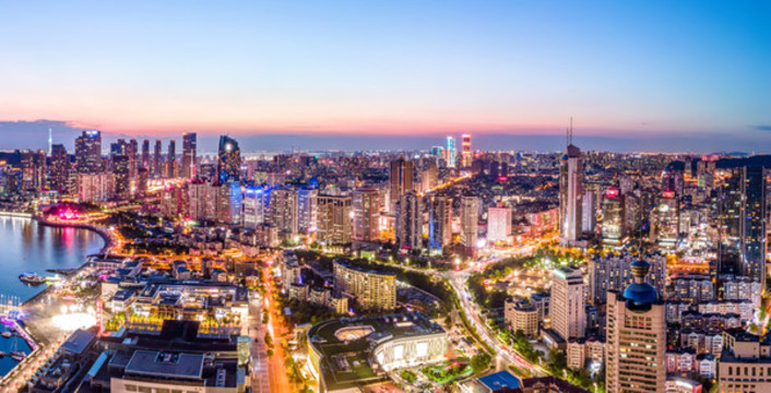 航拍青島城市建筑景觀夜景