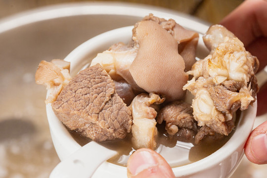 羊肉煲