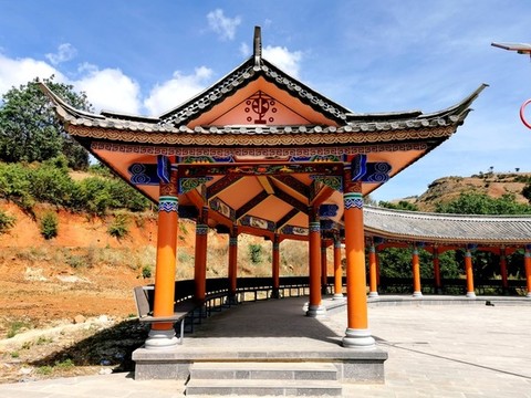 弧形古建長廊