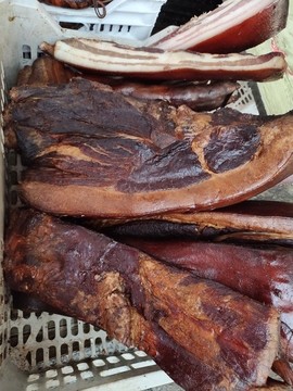 煙熏臘肉特寫