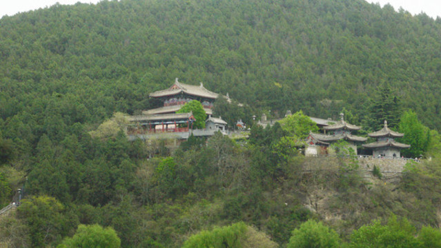 龍門石窟