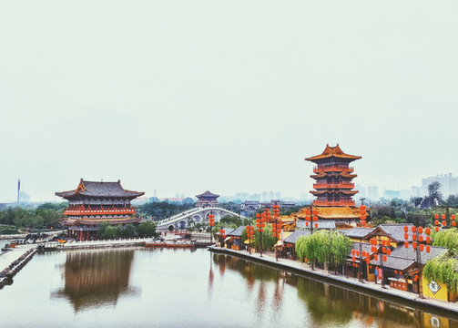 清明上河園