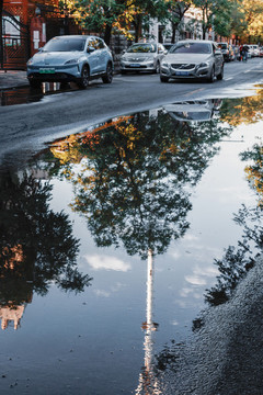 雨后城市倒影