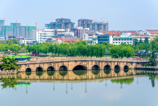 湖北荊州古城旅游區(qū)九龍橋