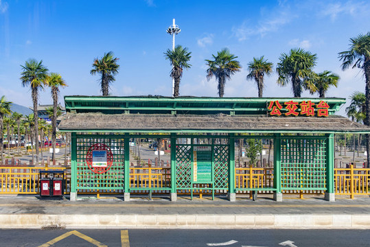 公交站臺(tái)