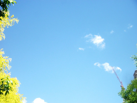 蔚藍(lán)天空