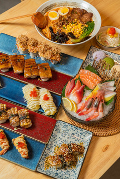 日式飯團(tuán)壽司料理