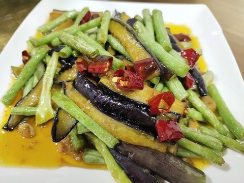 四季豆炒茄子特寫