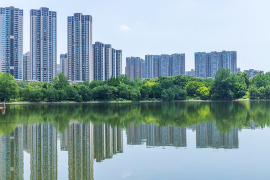 成都東湖公園湖泊風光