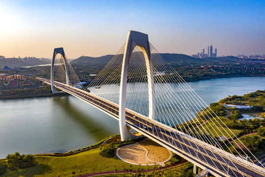 南寧青山大橋