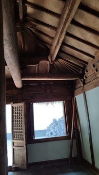 茅草屋