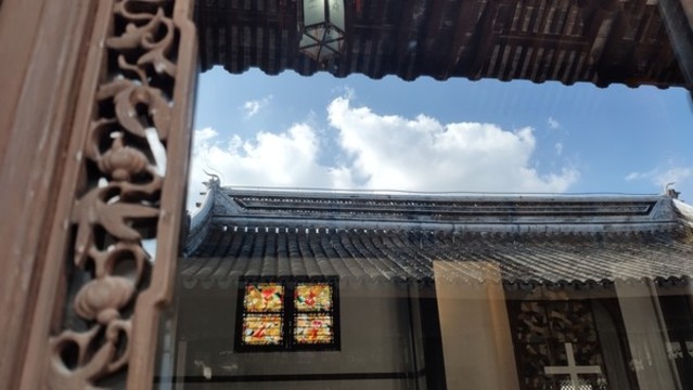 禮拜堂門窗