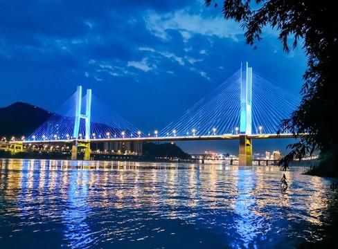 斜拉橋