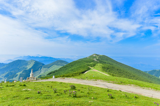 五臺(tái)山群山