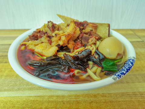 安徽牛肉板面
