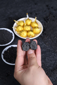 黑芝麻球