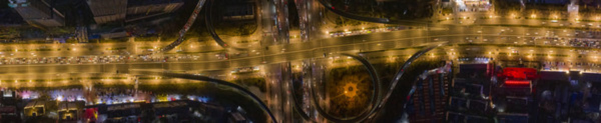 寬幅高清濟(jì)南經(jīng)十路夜景