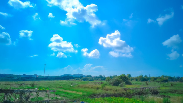 藍(lán)天白云