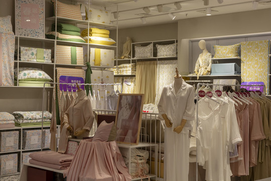 女性?xún)?nèi)衣專(zhuān)賣(mài)店